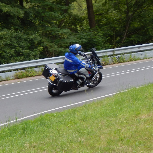 Motorrijschool Schinveld - Spoedcursus Motorrijbewijs Sittard